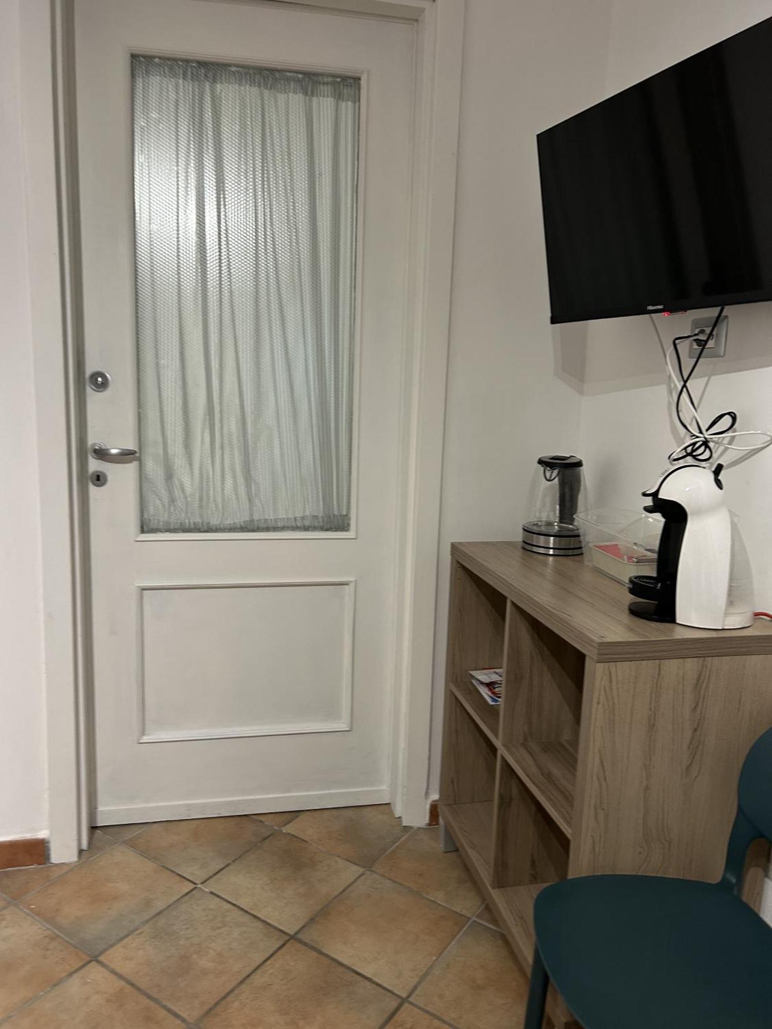 Intero Alloggio Salita Tasso Napoli Exterior foto
